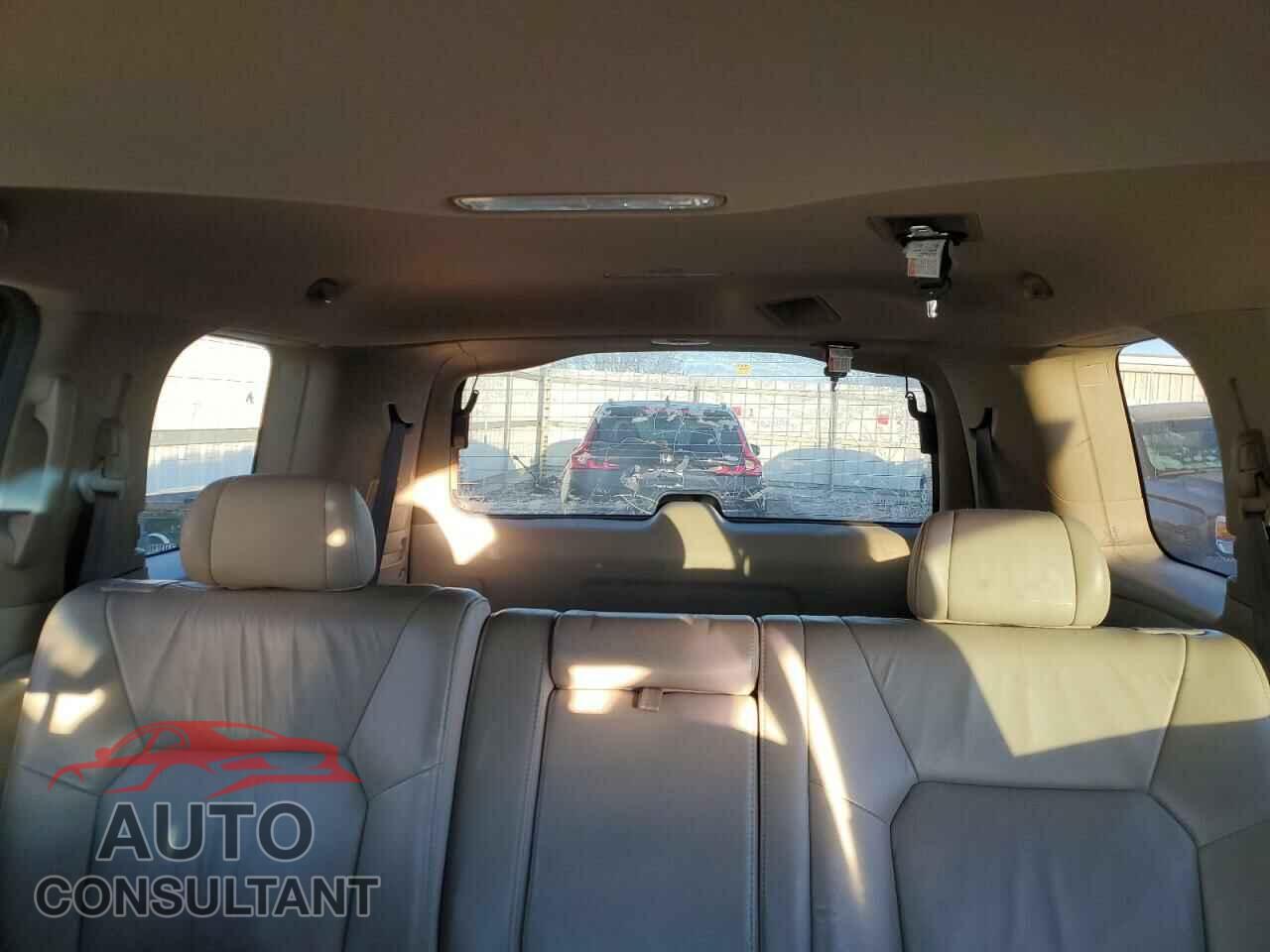 HONDA PILOT 2011 - 5FNYF4H5XBB028059