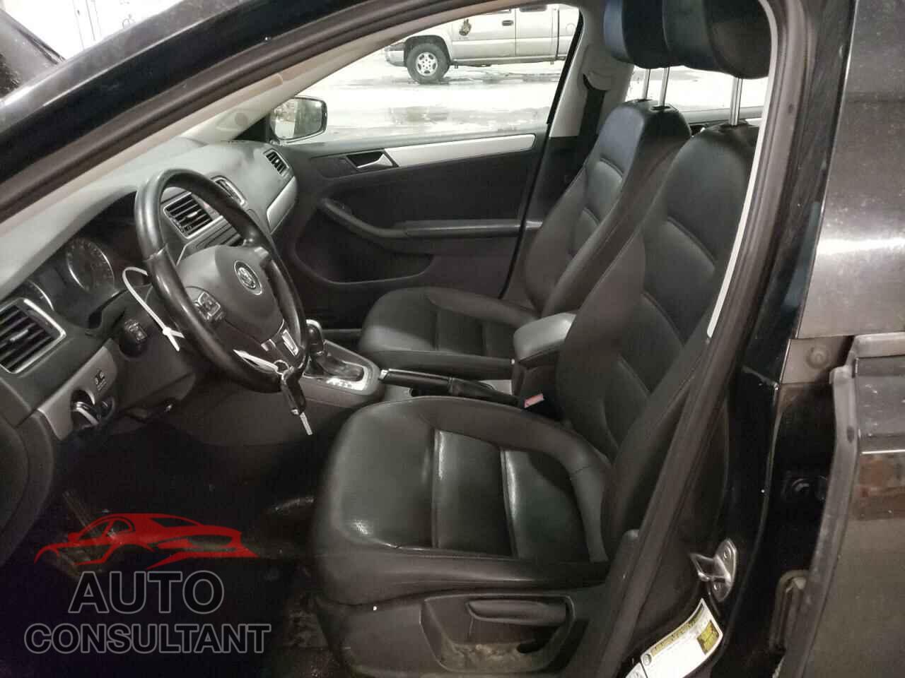 VOLKSWAGEN JETTA 2012 - 3VWLL7AJ8CM401525