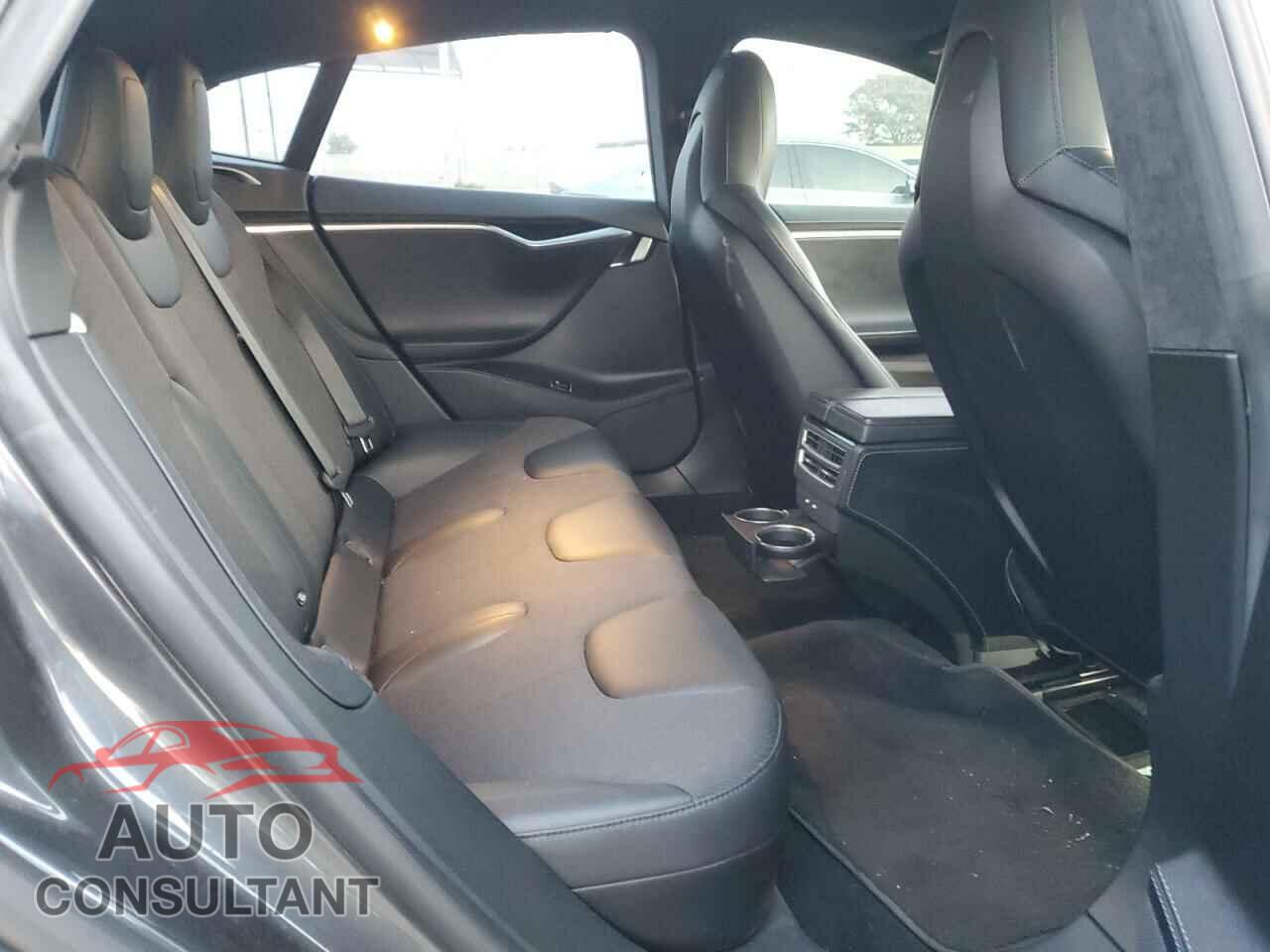 TESLA MODEL S 2016 - 5YJSA1E19GF175338