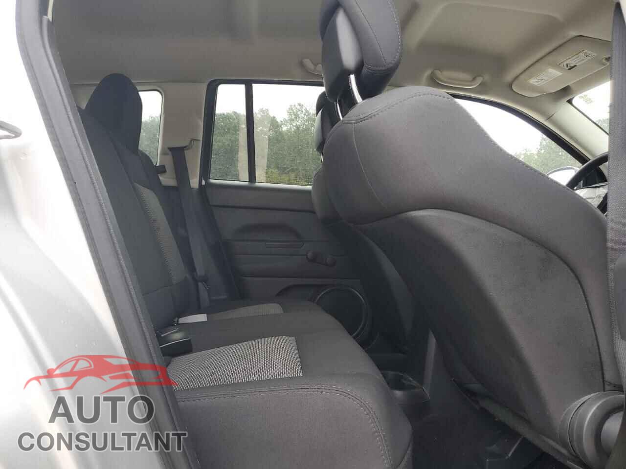 JEEP COMPASS 2010 - 1J4NT1FA7AD641556