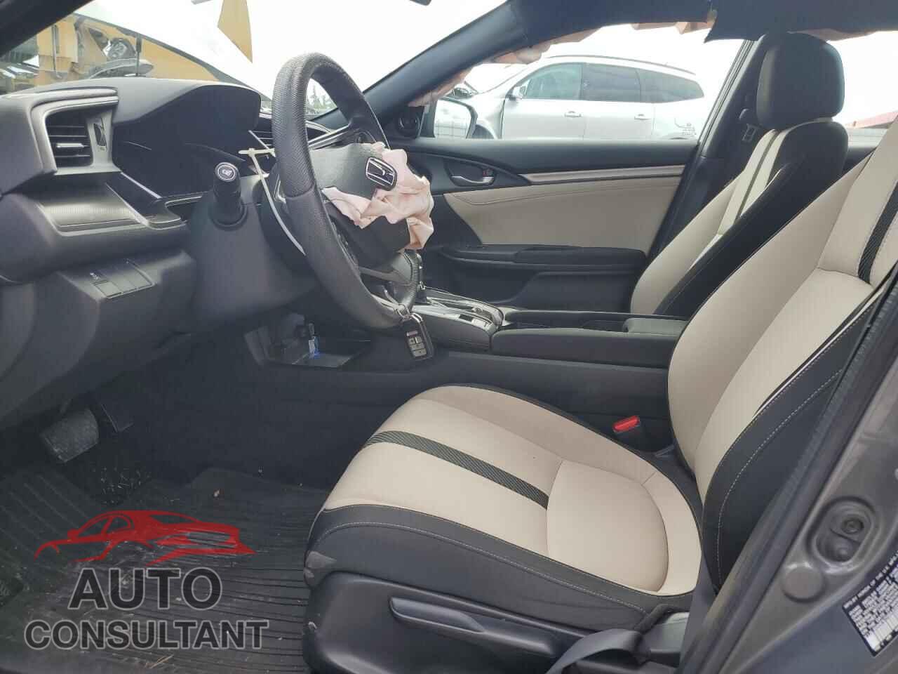 HONDA CIVIC 2018 - SHHFK7H54JU233281
