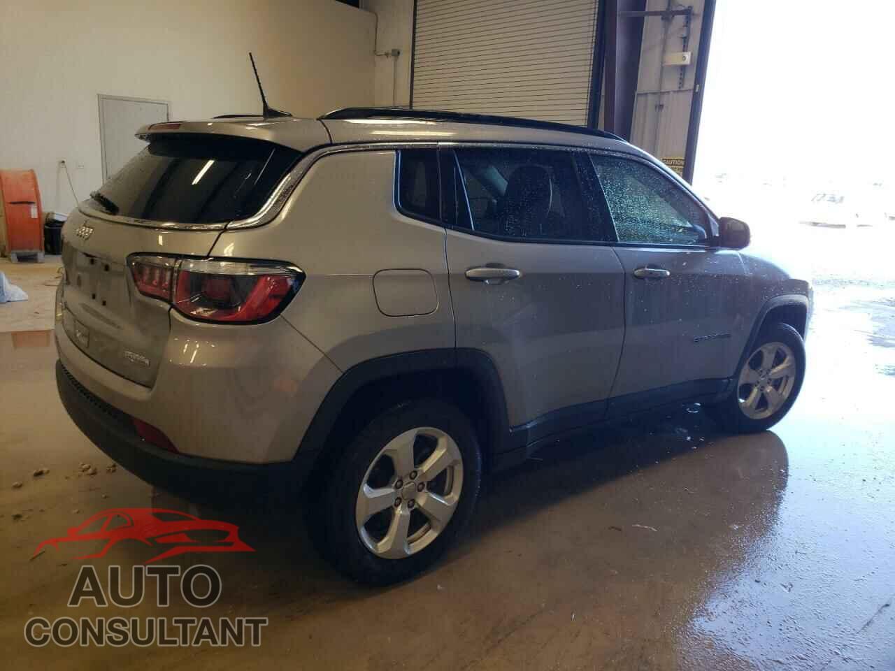 JEEP COMPASS 2019 - 3C4NJDBB0KT657086
