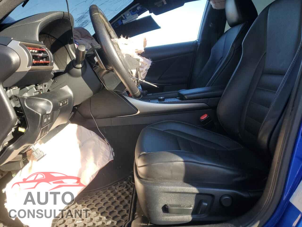 LEXUS IS 2019 - JTHC81D20K5037643