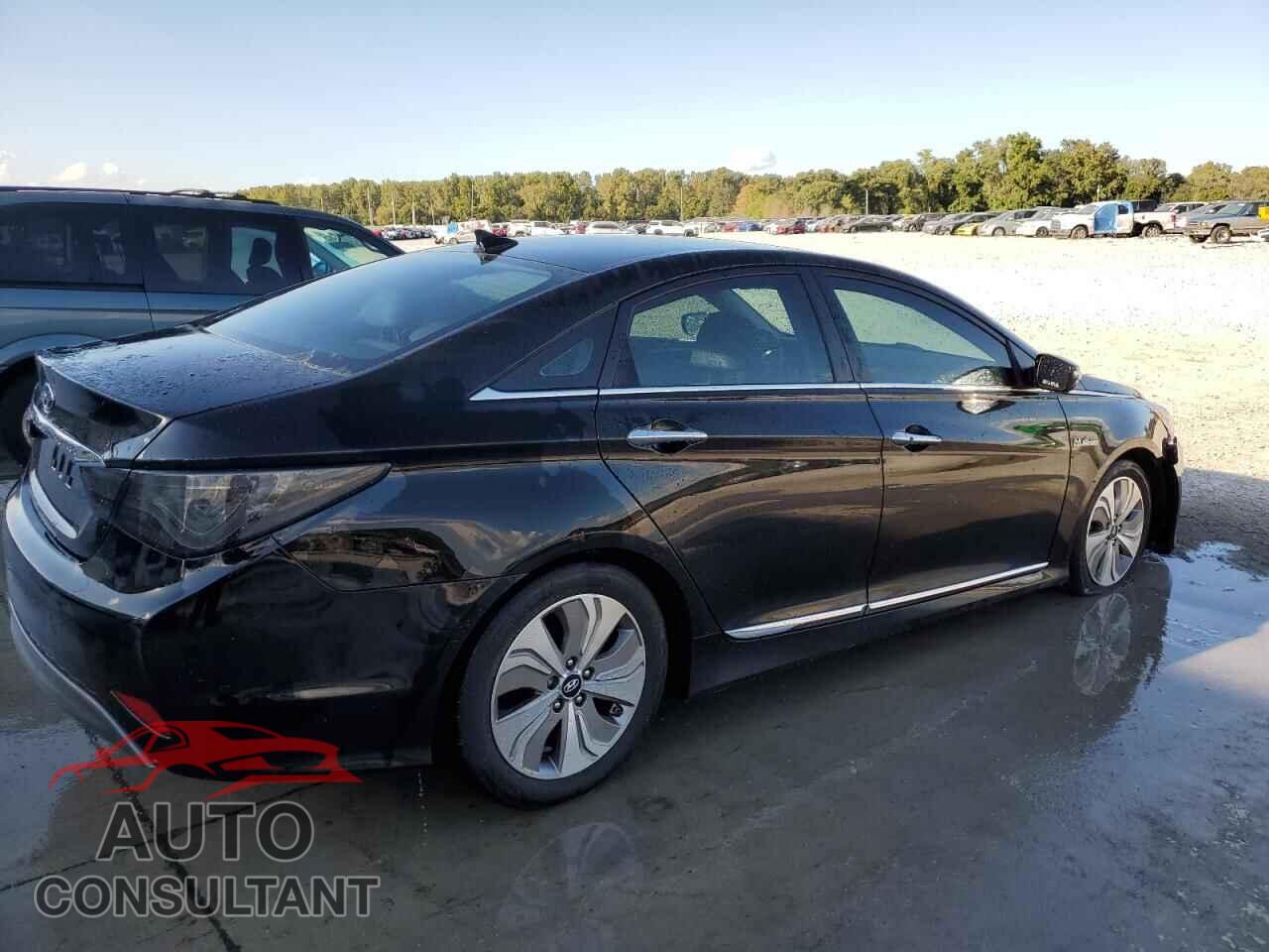 HYUNDAI SONATA 2013 - KMHEC4A45DA071793