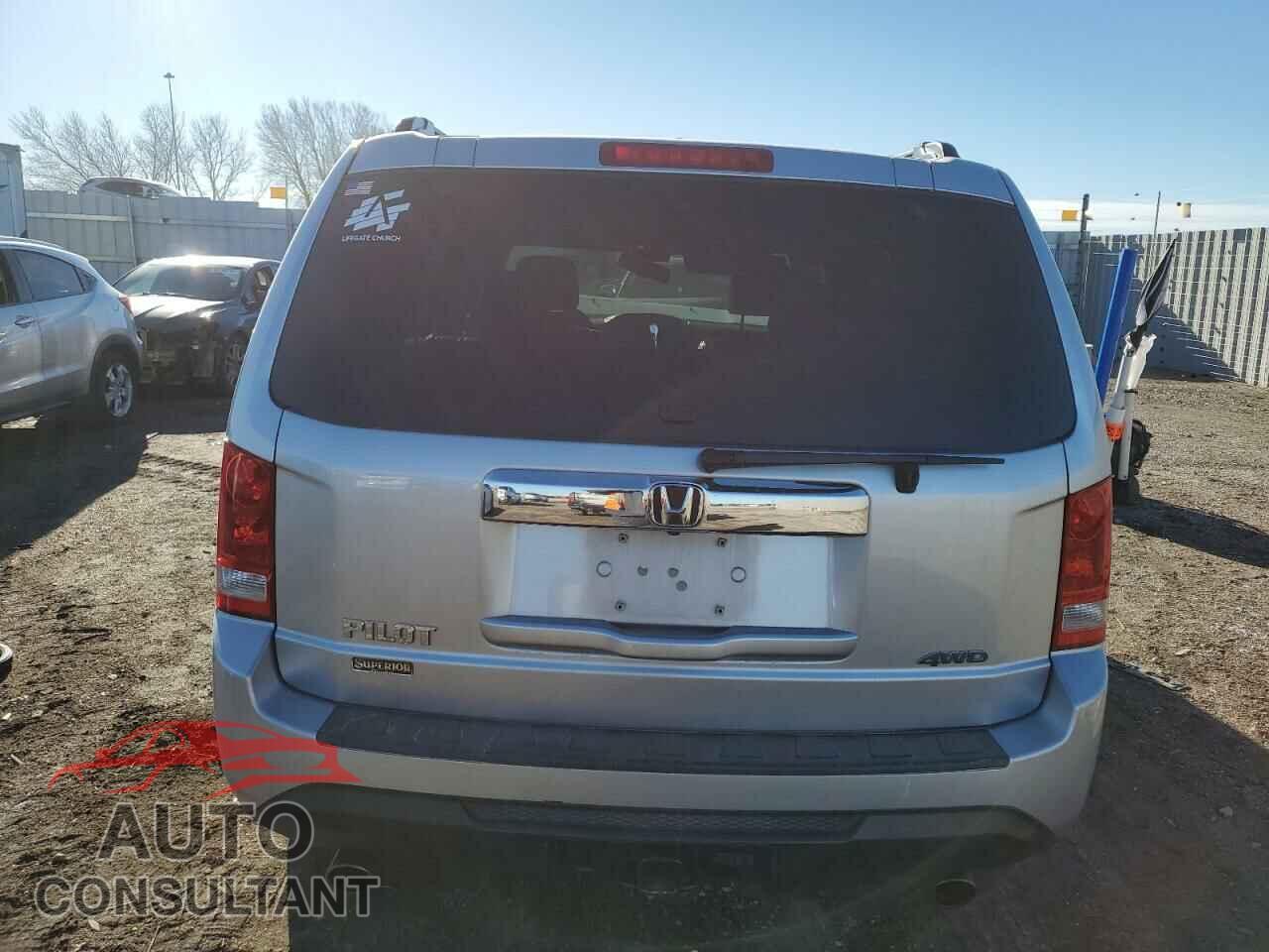 HONDA PILOT 2013 - 5FNYF4H6XDB040076