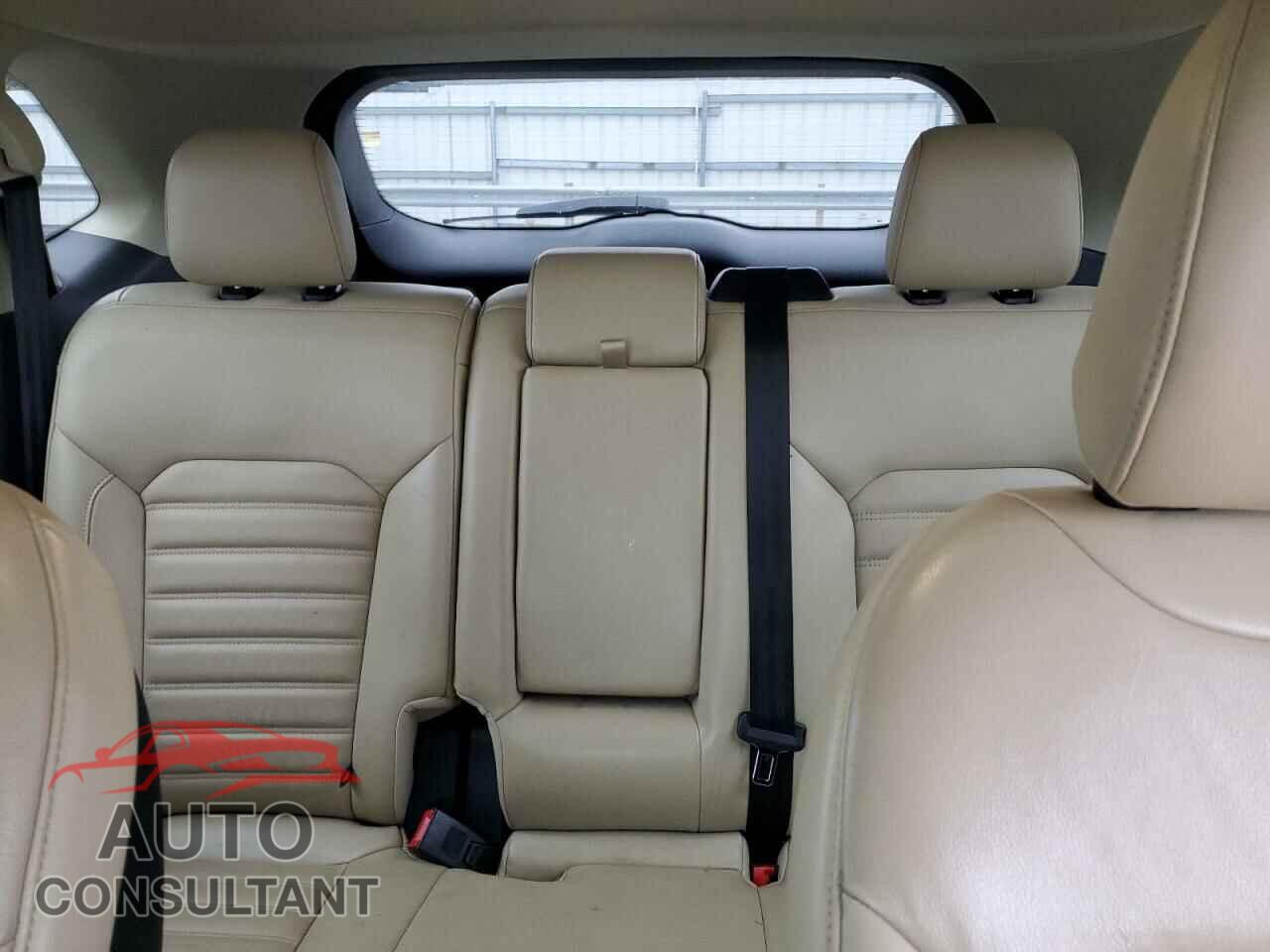 FORD EDGE 2017 - 2FMPK3J89HBB40942