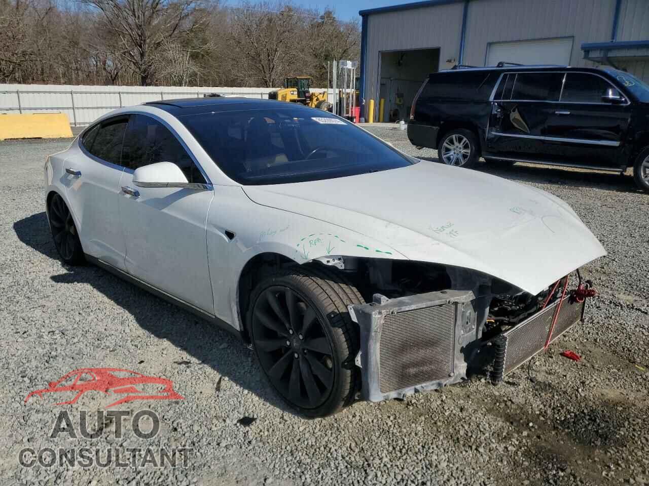 TESLA MODEL S 2015 - 5YJSA1H13FFP69112