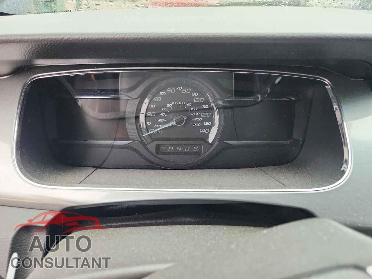 FORD TAURUS 2015 - 1FAHP2E82FG156815