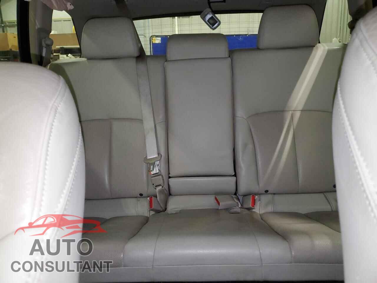 SUBARU OUTBACK 2014 - 4S4BRBMC8E3286843