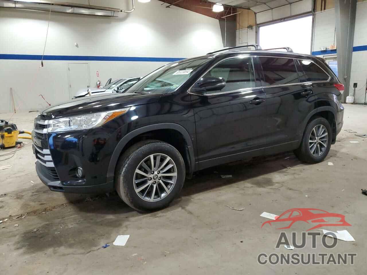 TOYOTA HIGHLANDER 2019 - 5TDJZRFH9KS592235