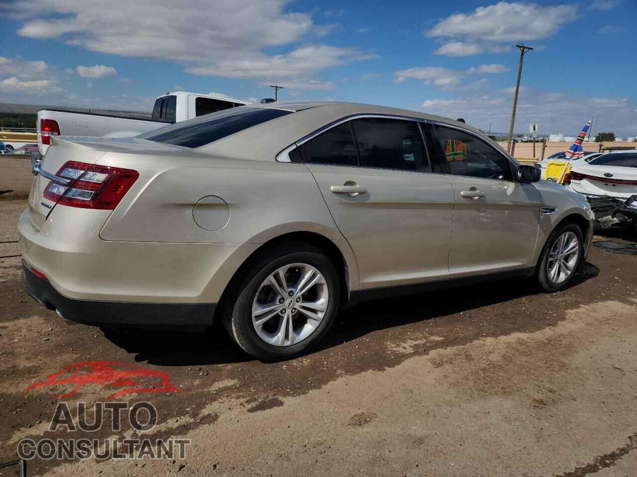 FORD TAURUS 2018 - 1FAHP2D85JG126976