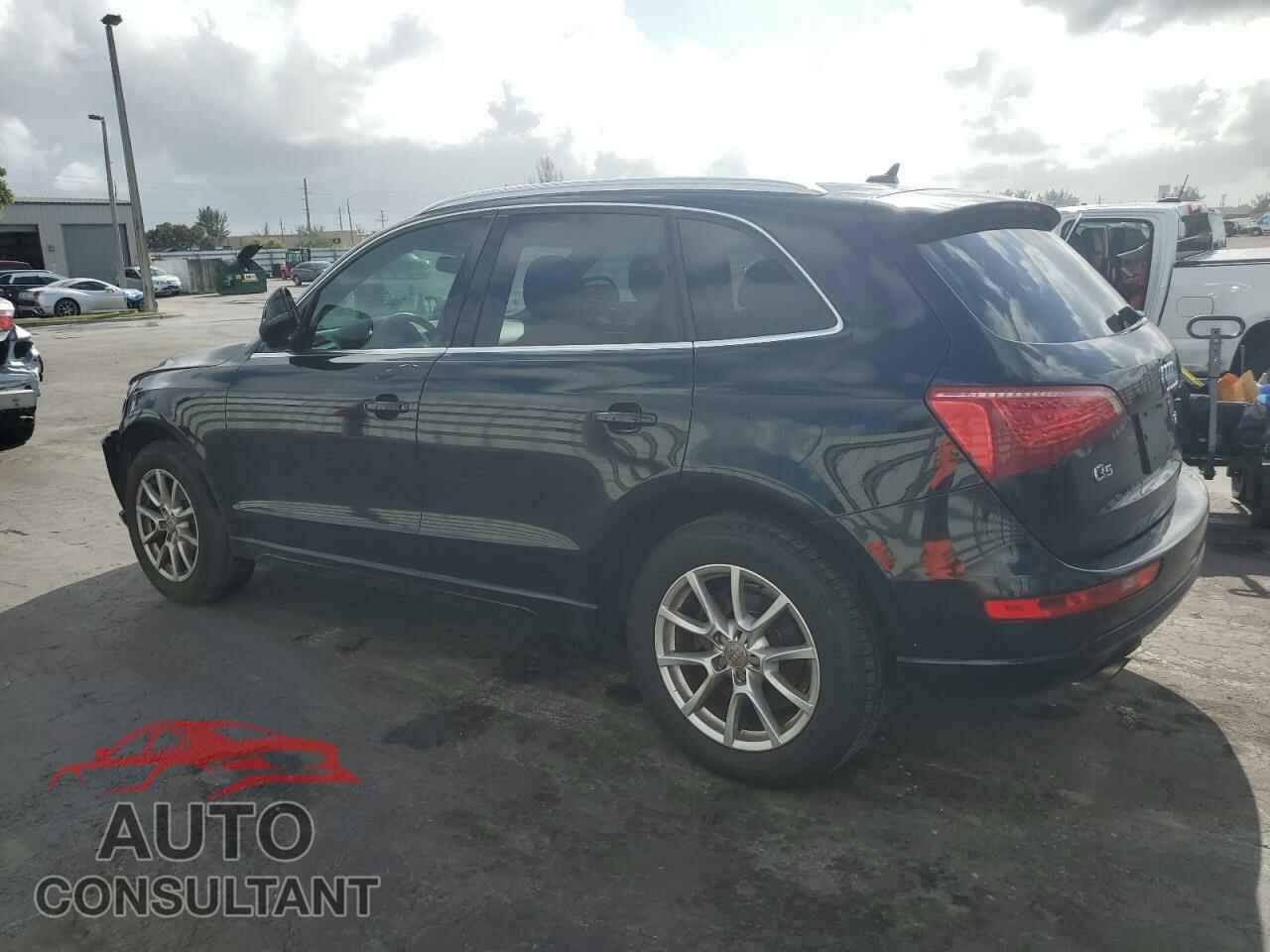 AUDI Q5 2011 - WA1CFAFP6BA047045