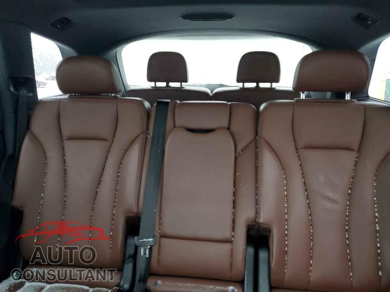 AUDI Q7 2019 - WA1AAAF74KD009043