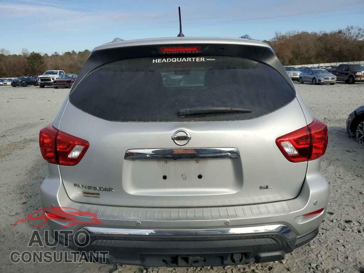 NISSAN PATHFINDER 2017 - 5N1DR2MN5HC602309