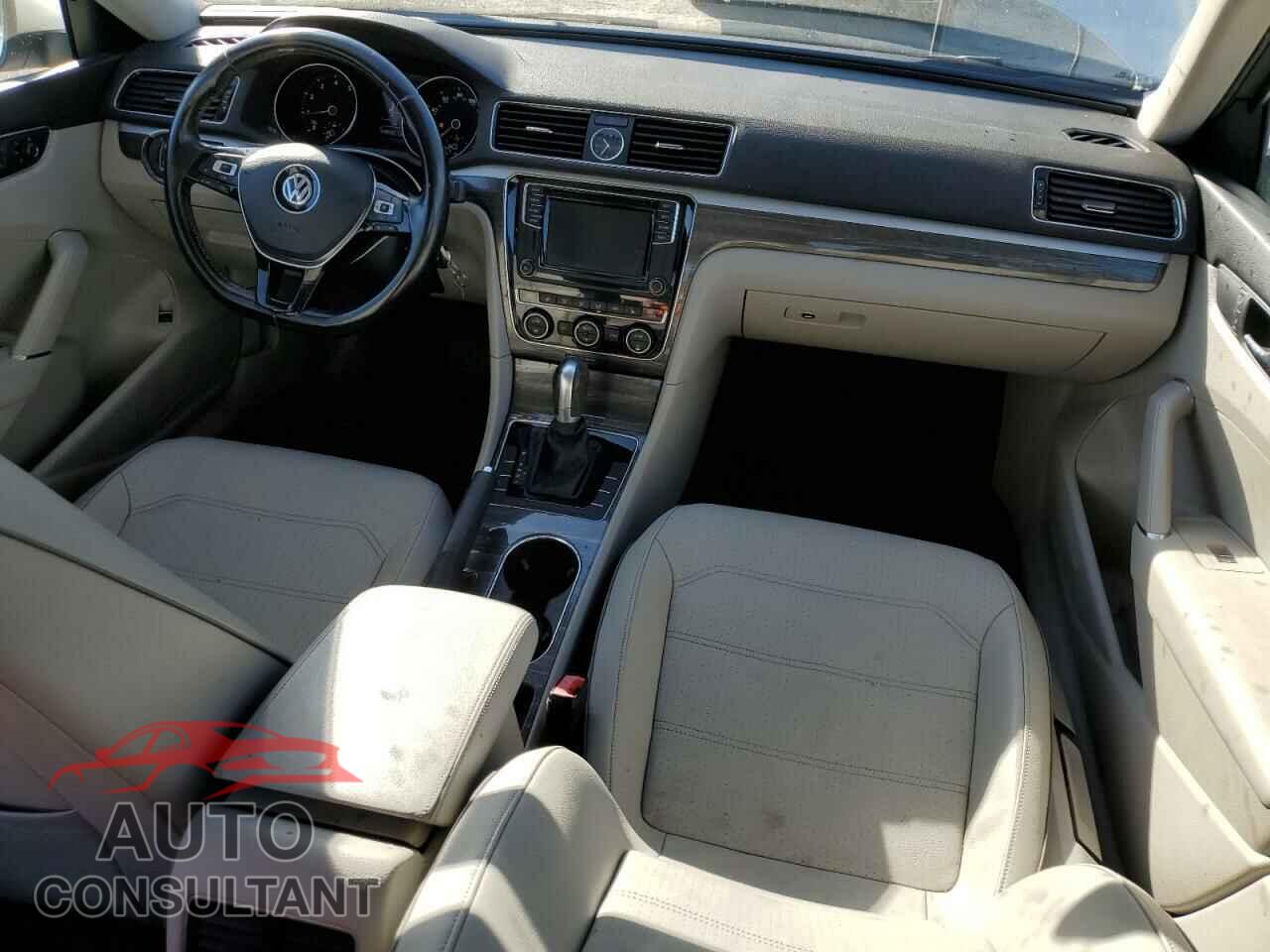 VOLKSWAGEN PASSAT 2016 - 1VWBS7A36GC065543