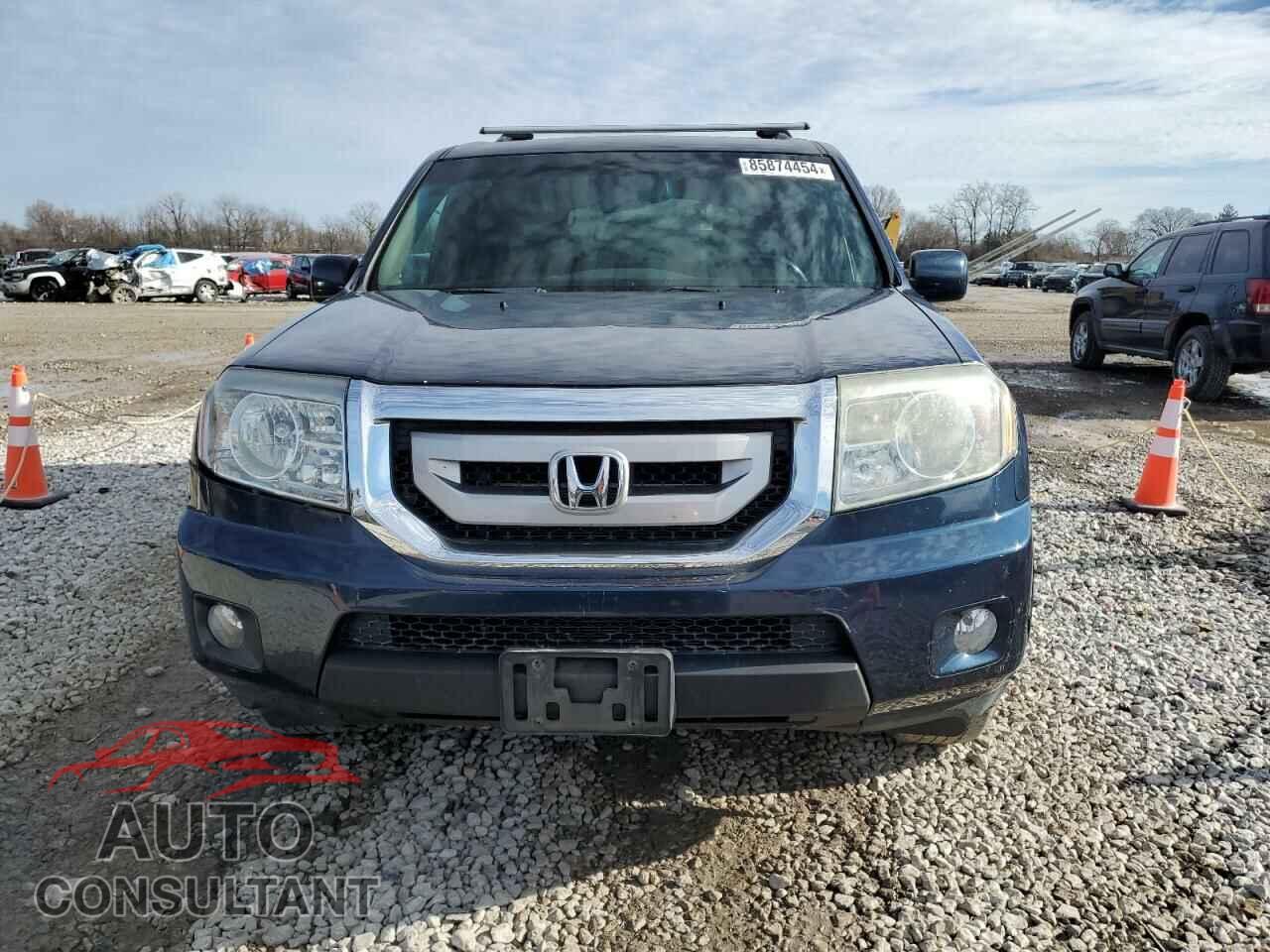HONDA PILOT 2011 - 5FNYF4H52BB043168