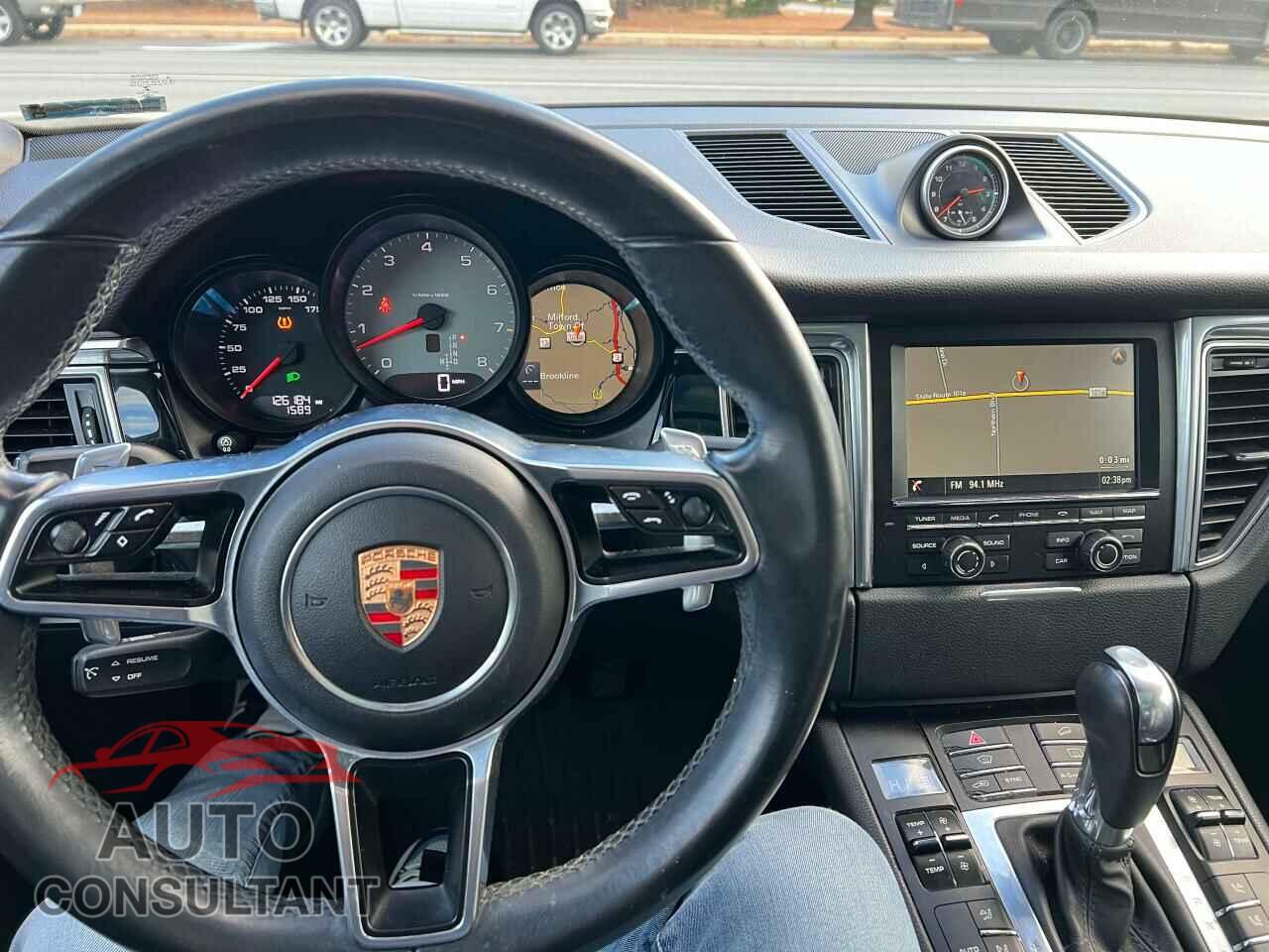 PORSCHE MACAN 2016 - WP1AB2A5XGLB41864
