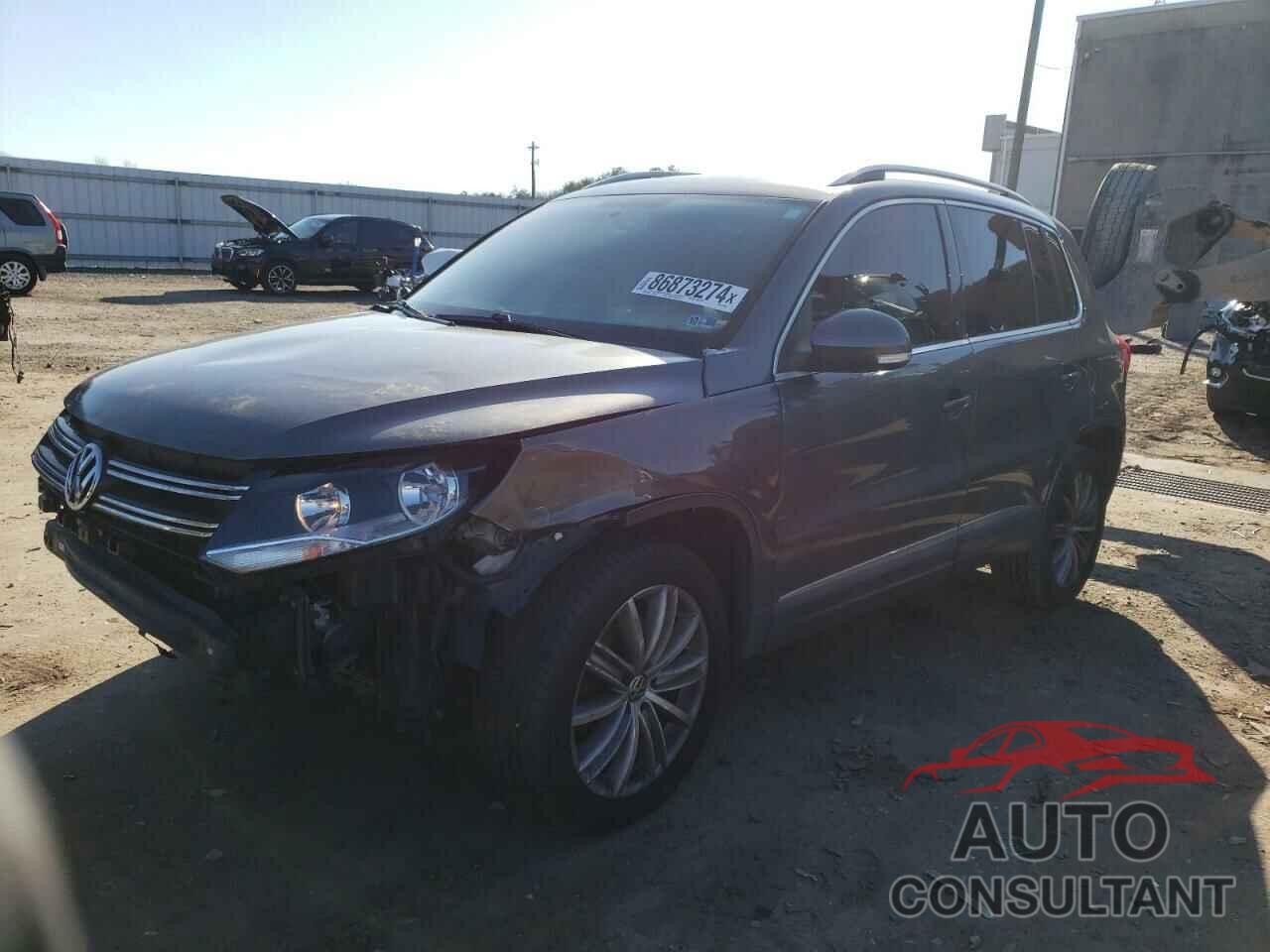 VOLKSWAGEN TIGUAN 2012 - WVGBV7AX9CW076909