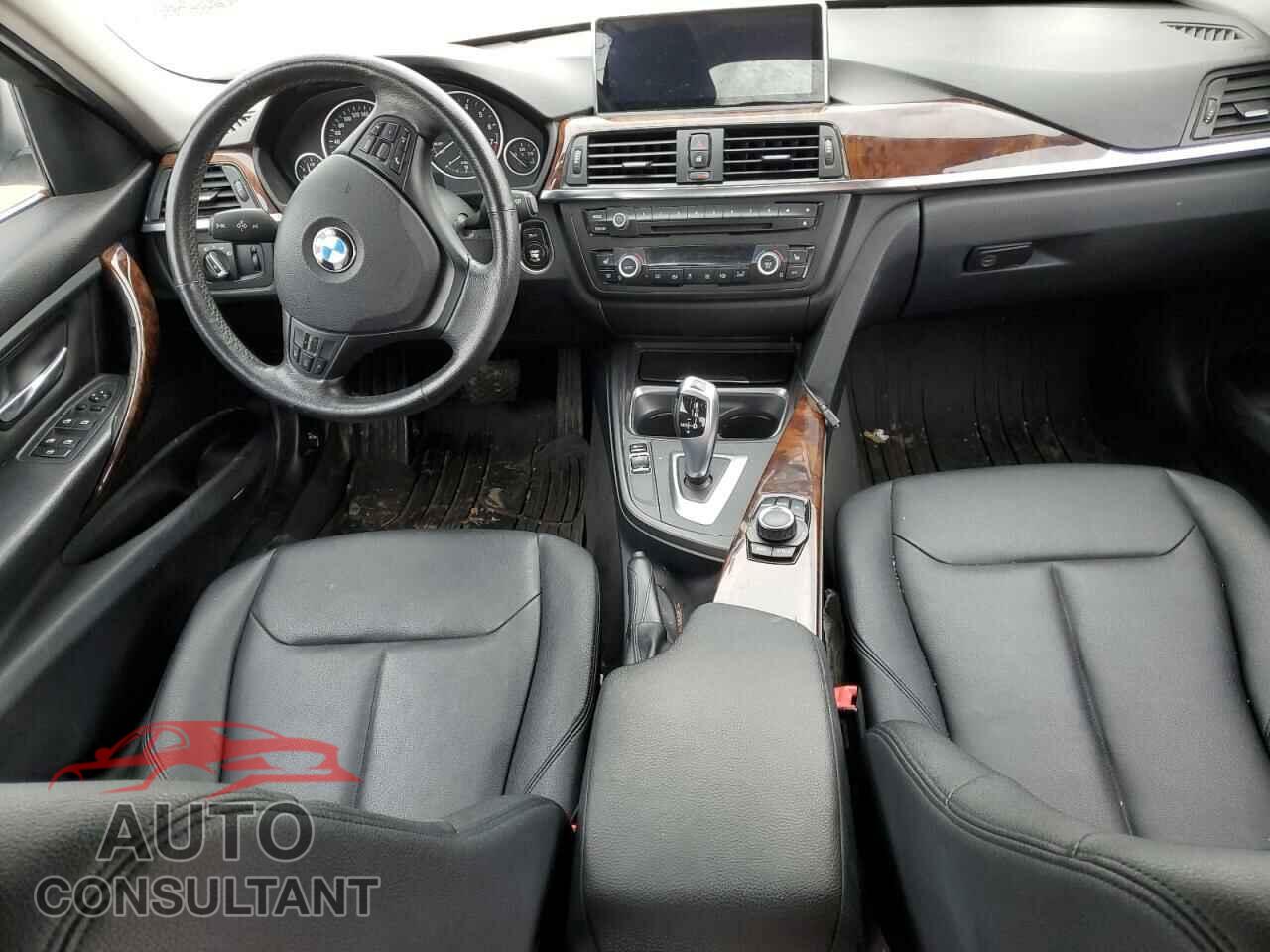 BMW 3 SERIES 2013 - WBA3B3C59DF535327