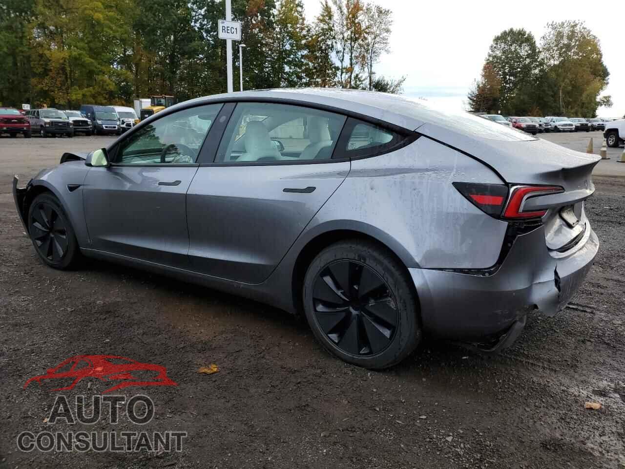 TESLA MODEL 3 2025 - 5YJ3E1EB6SF896470