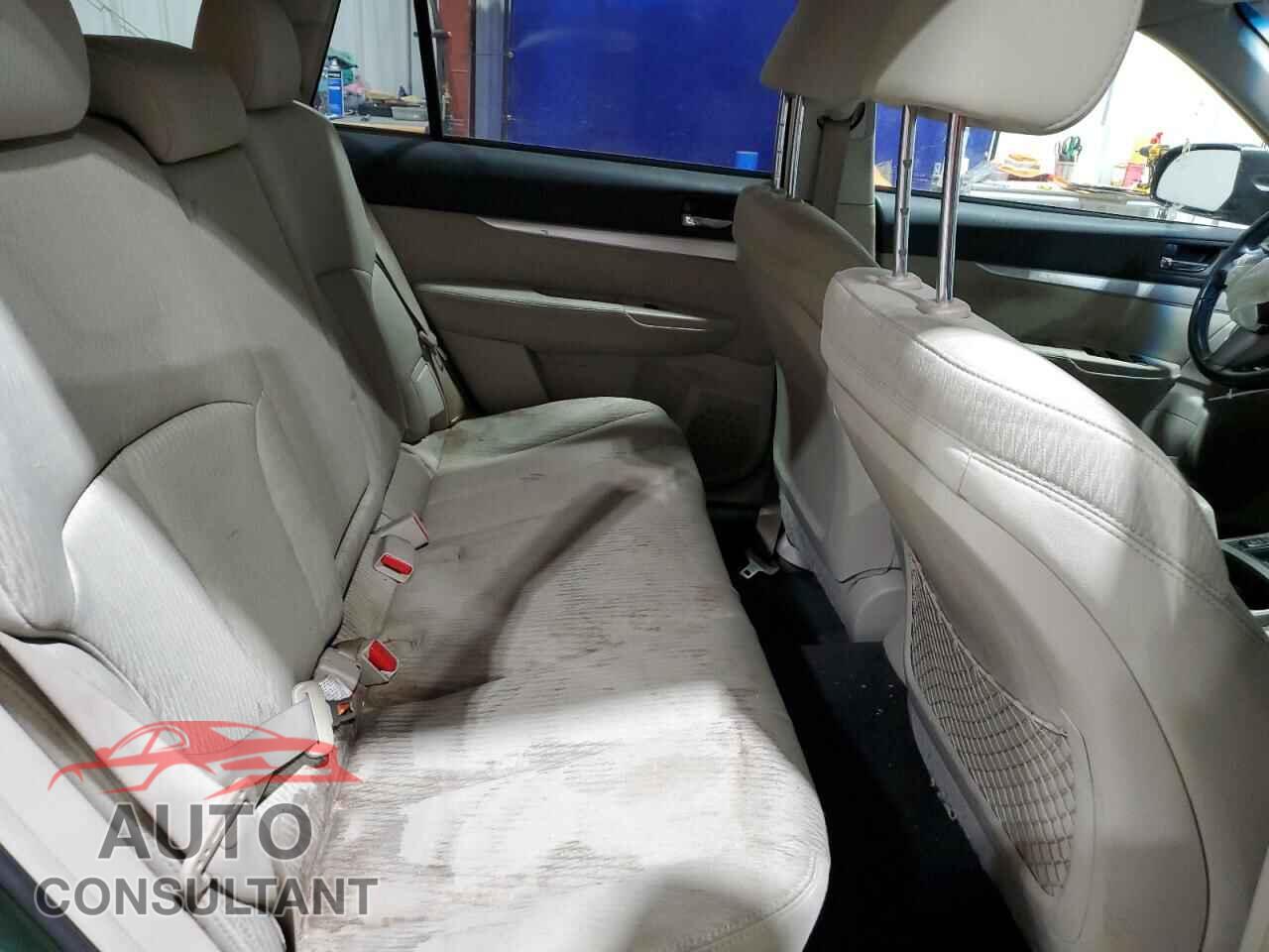 SUBARU OUTBACK 2010 - 4S4BRBCC3A3357913