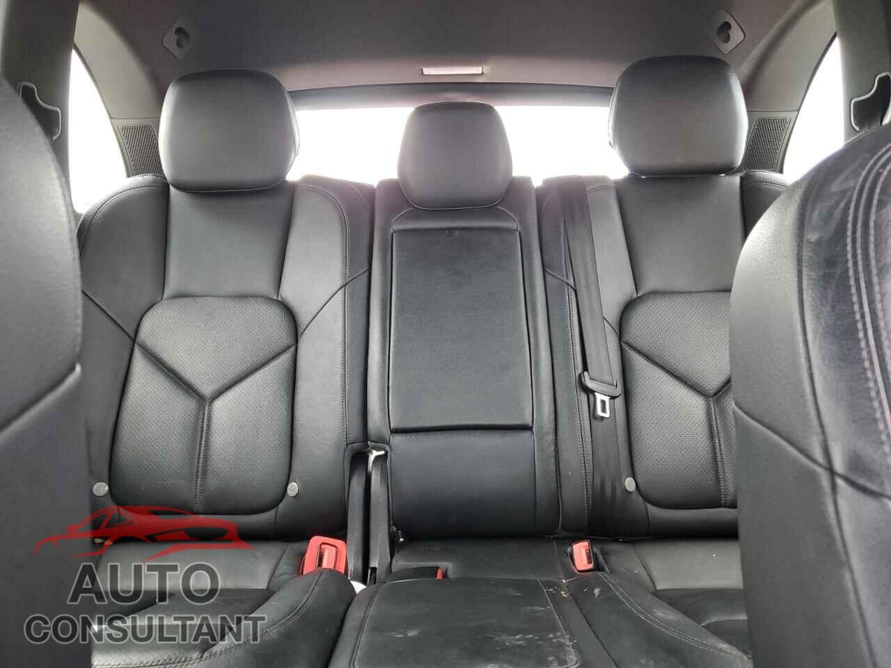 PORSCHE CAYENNE 2014 - WP1AA2A24ELA04893