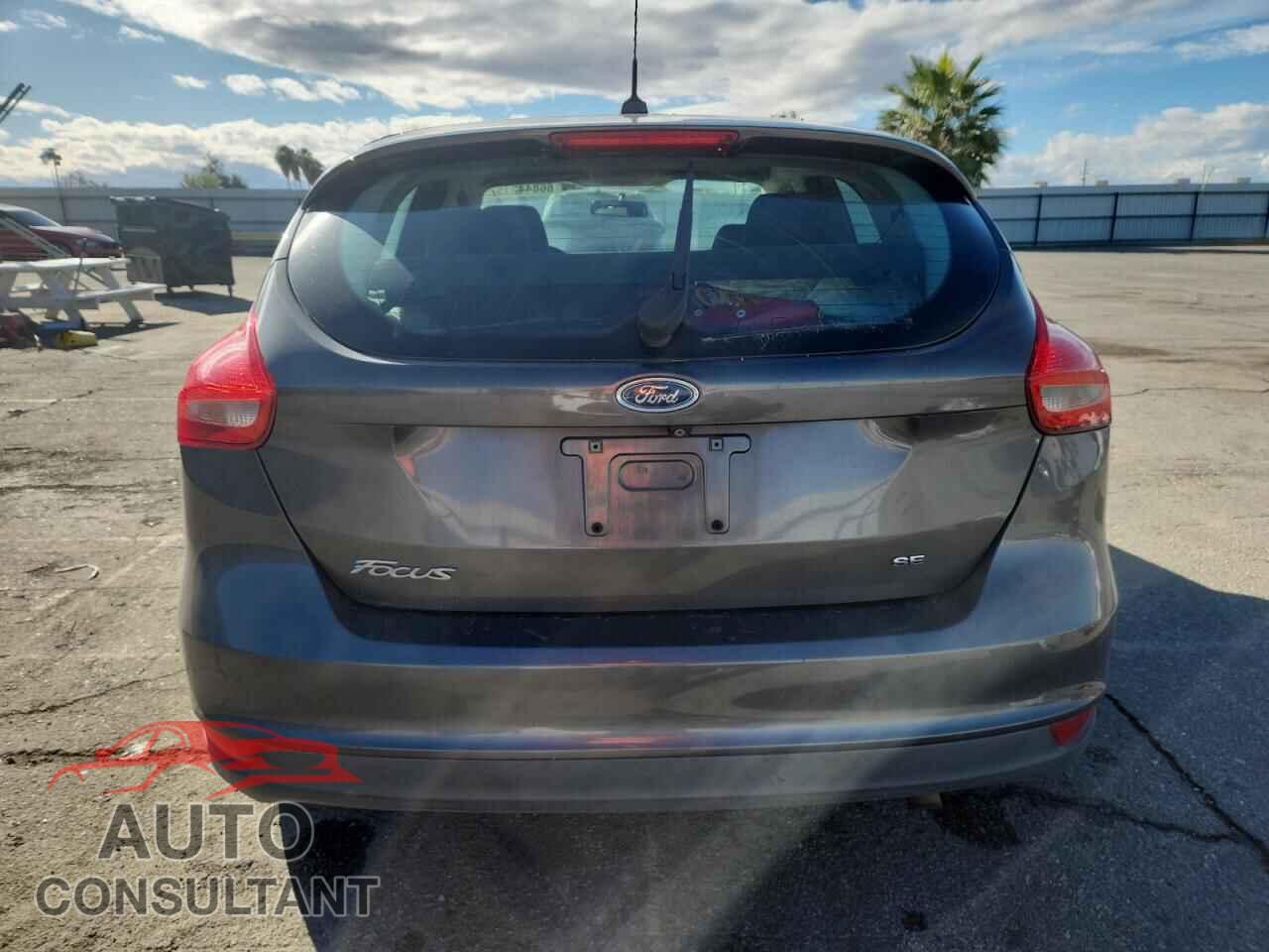 FORD FOCUS 2015 - 1FADP3K27FL201307