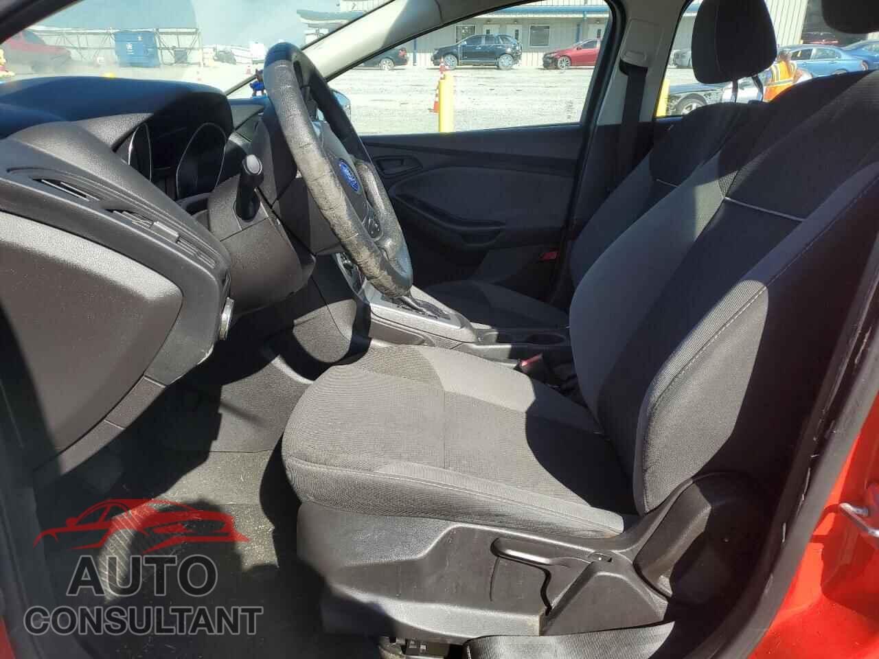 FORD FOCUS 2012 - 1FAHP3K24CL369936