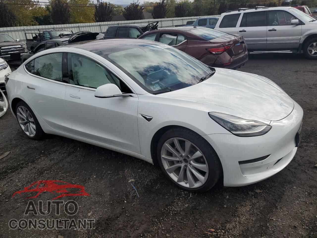 TESLA MODEL 3 2018 - 5YJ3E1EB6JF135209