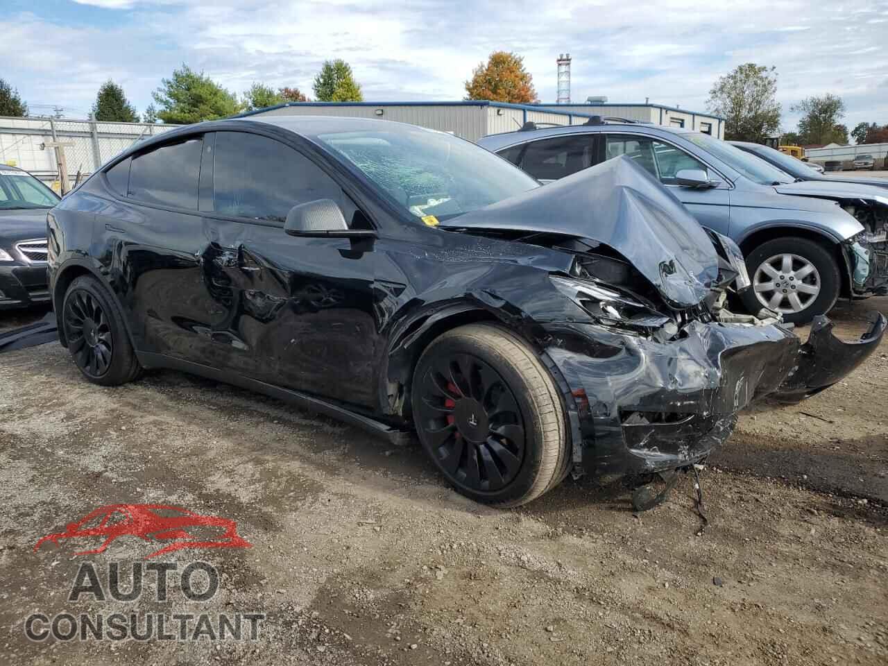 TESLA MODEL Y 2023 - 7SAYGDEE2PF752467