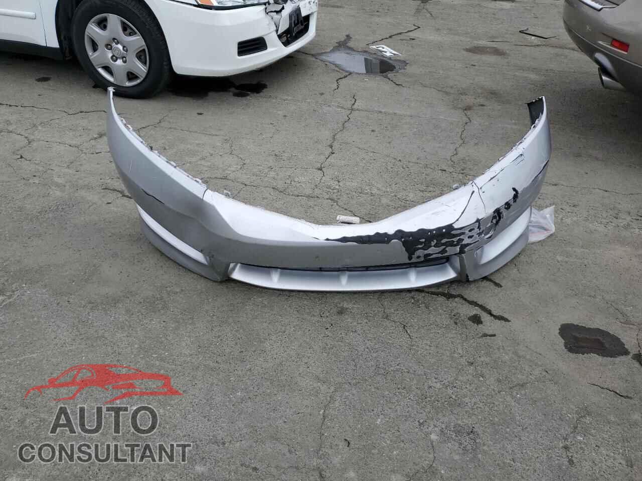 HONDA FIT 2013 - JHMGE8H64DC041502