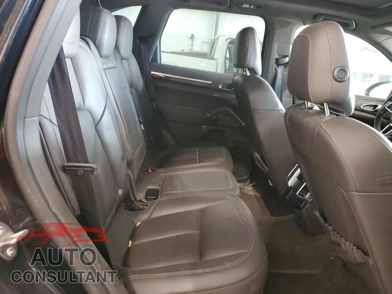 PORSCHE CAYENNE 2016 - WP1AA2A26GLA09564