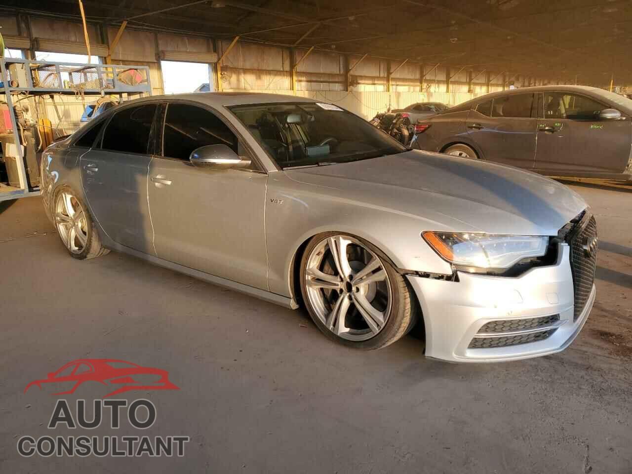 AUDI S6/RS6 2013 - WAUF2AFC7DN048497