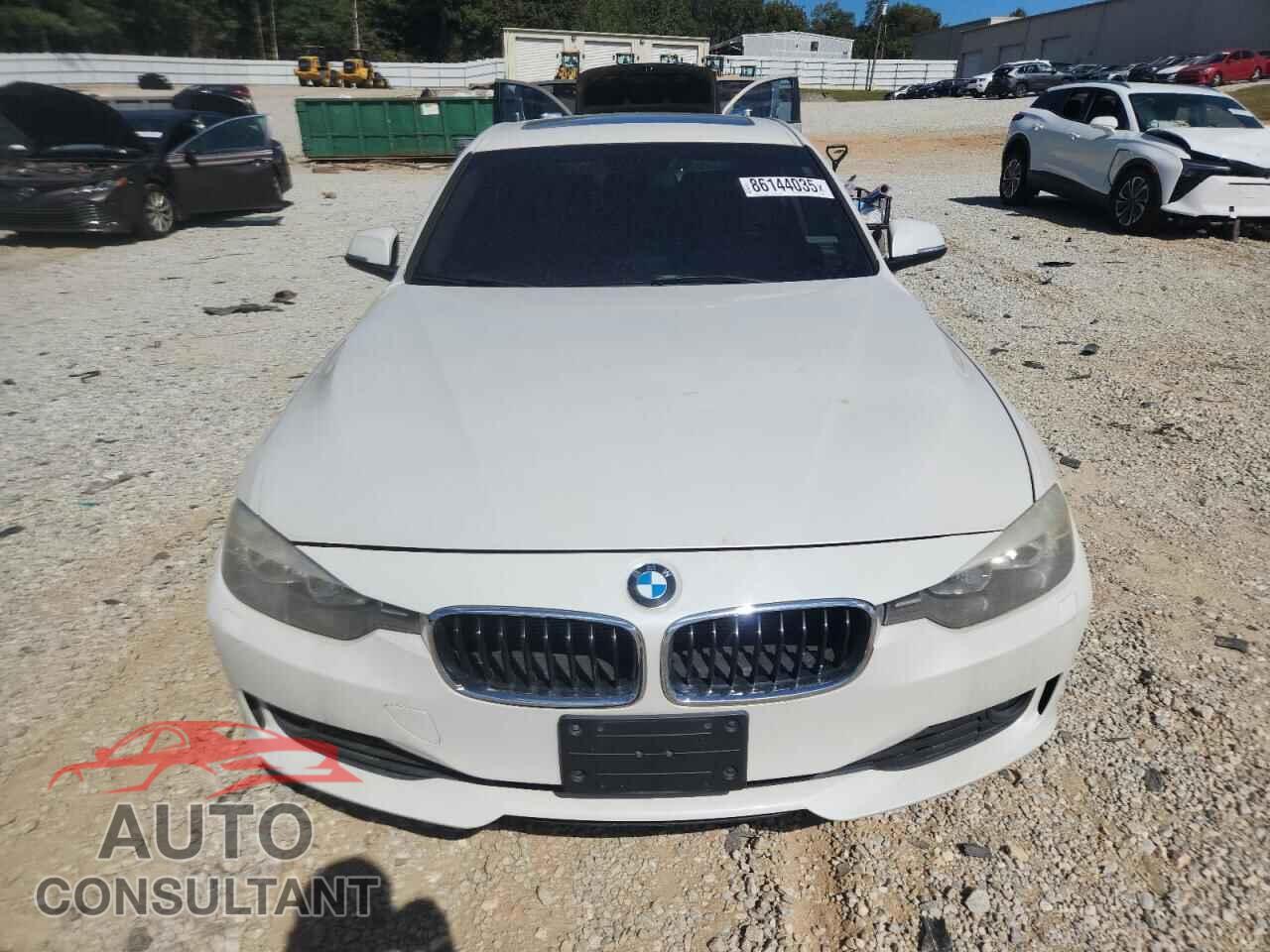 BMW 3 SERIES 2013 - WBA3B5C59DF590937