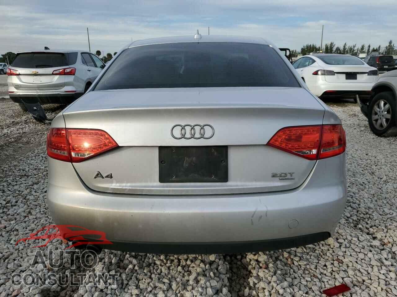 AUDI A4 2012 - WAUBFAFL7CN004744
