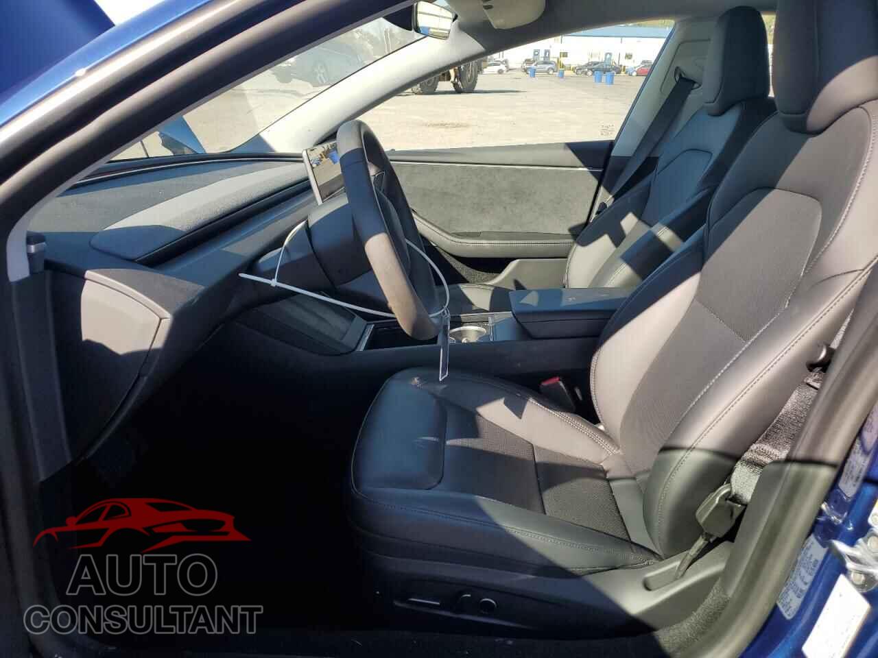 TESLA MODEL 3 2025 - 5YJ3E1EB3SF926895