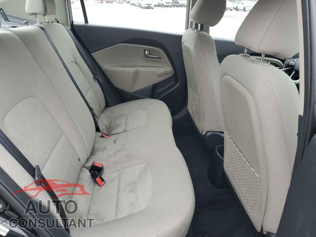 KIA RIO 2014 - KNADM4A33E6404689