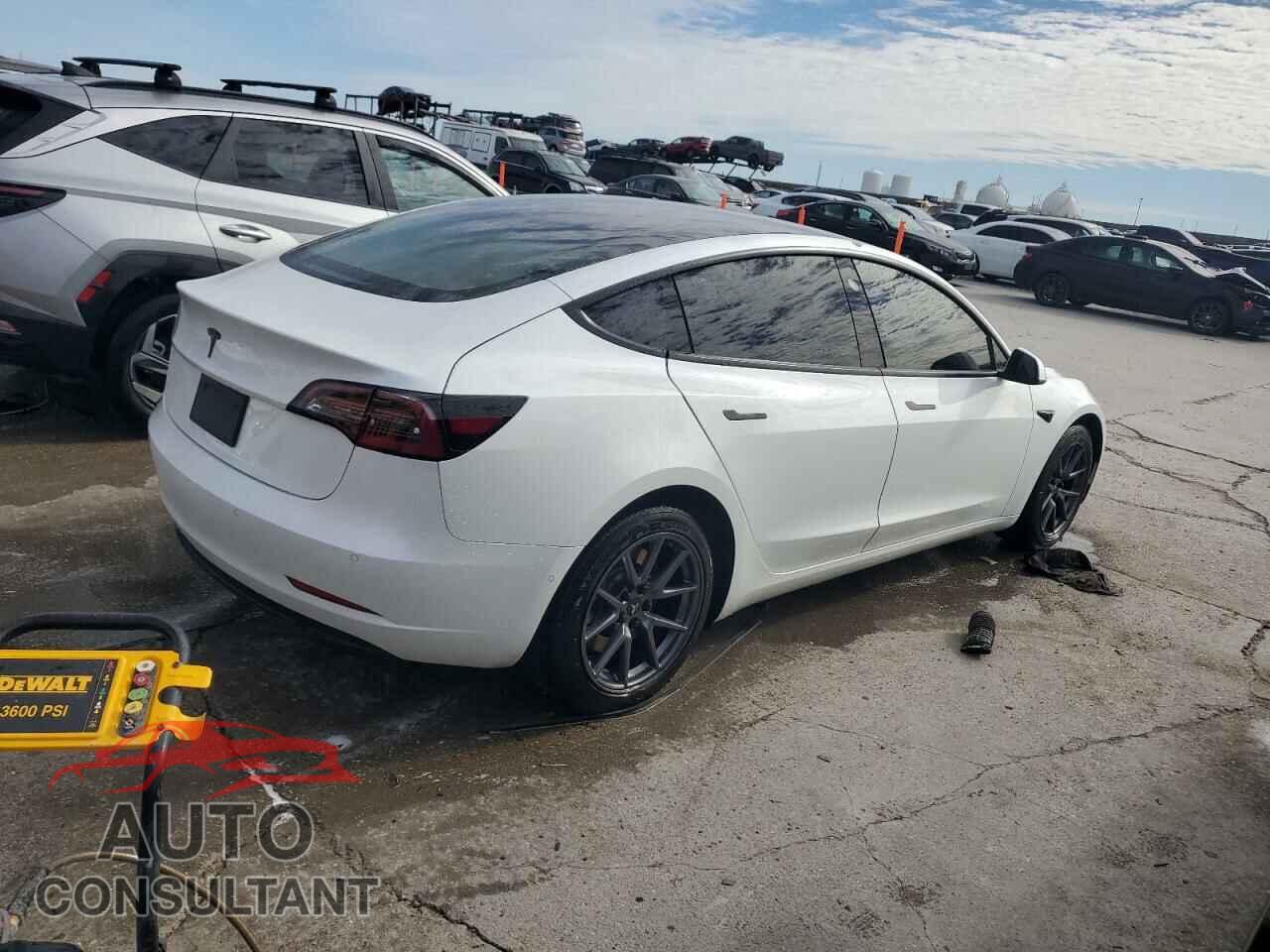 TESLA MODEL 3 2022 - 5YJ3E1EA7NF314128