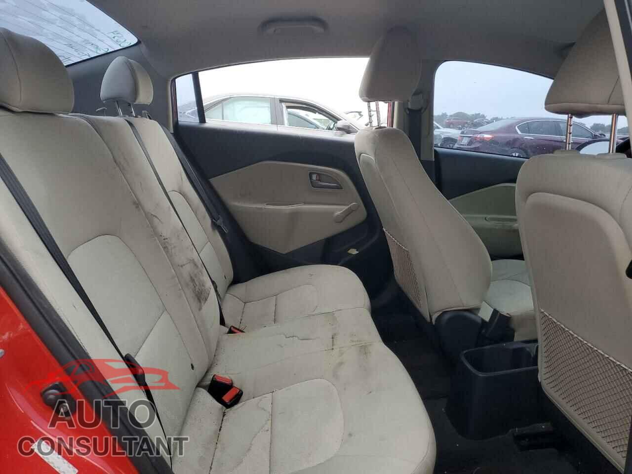 KIA RIO 2013 - KNADM4A38D6312444
