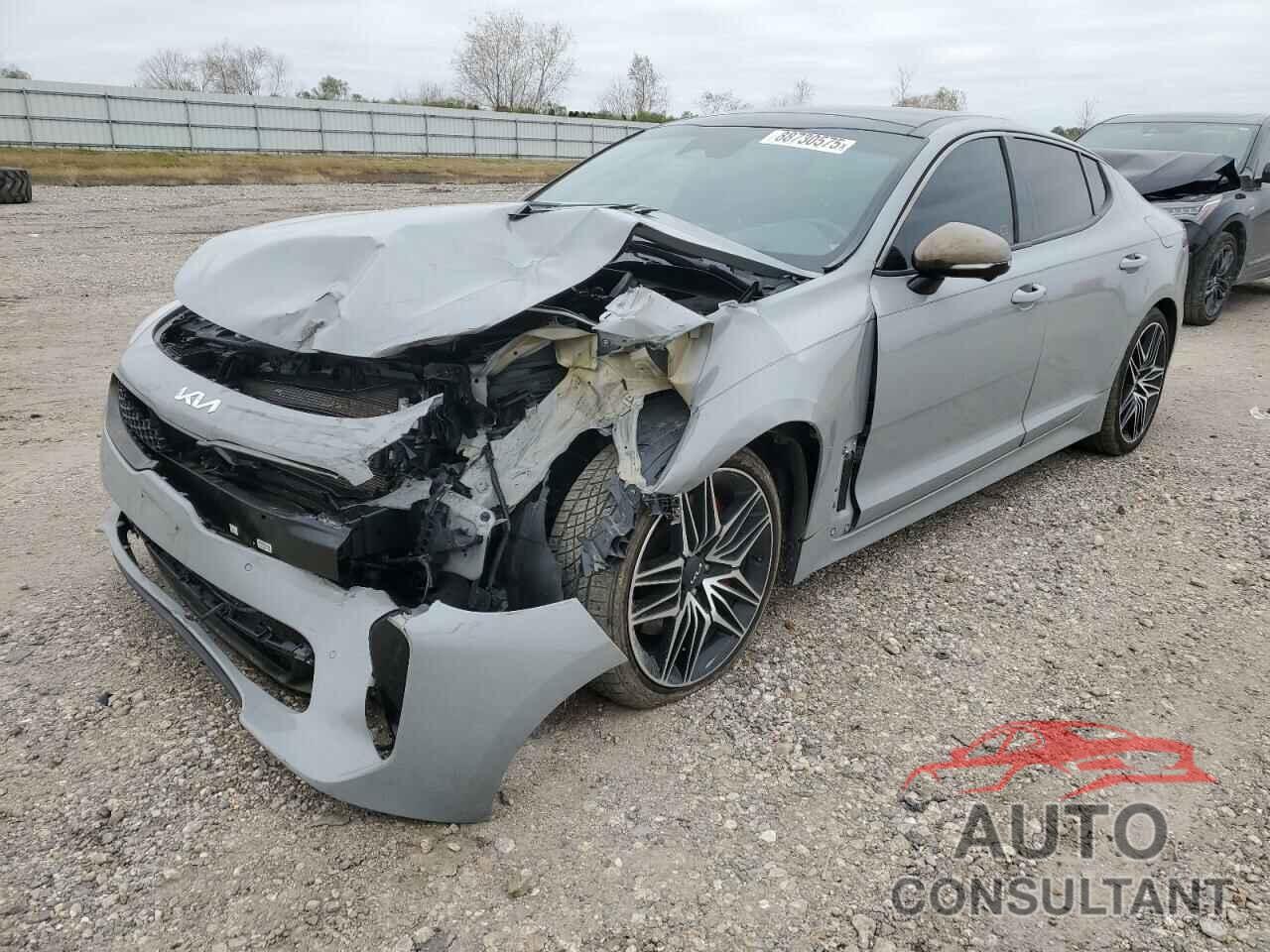 KIA STINGER 2023 - KNAE55LC3P6126738