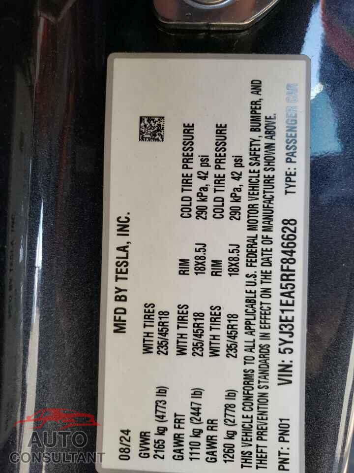 TESLA MODEL 3 2024 - 5YJ3E1EA5RF846628