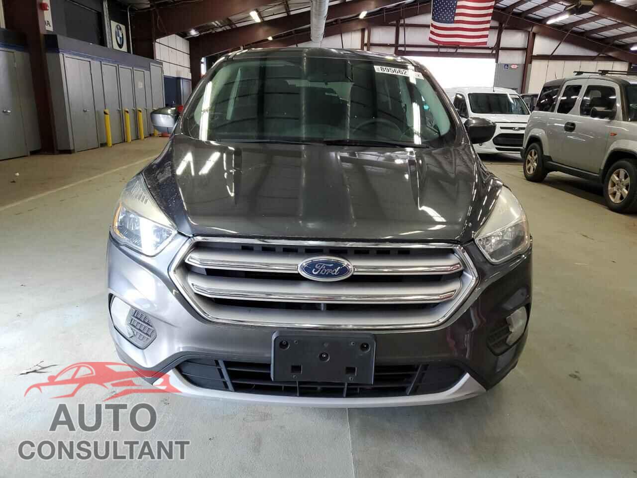 FORD ESCAPE 2017 - 1FMCU9GDXHUB11606