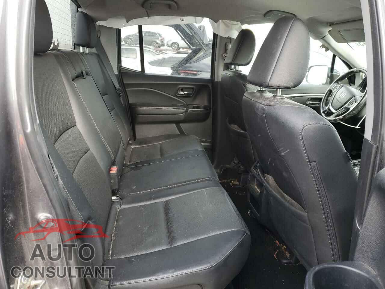 HONDA RIDGELINE 2017 - 5FPYK3F67HB025220