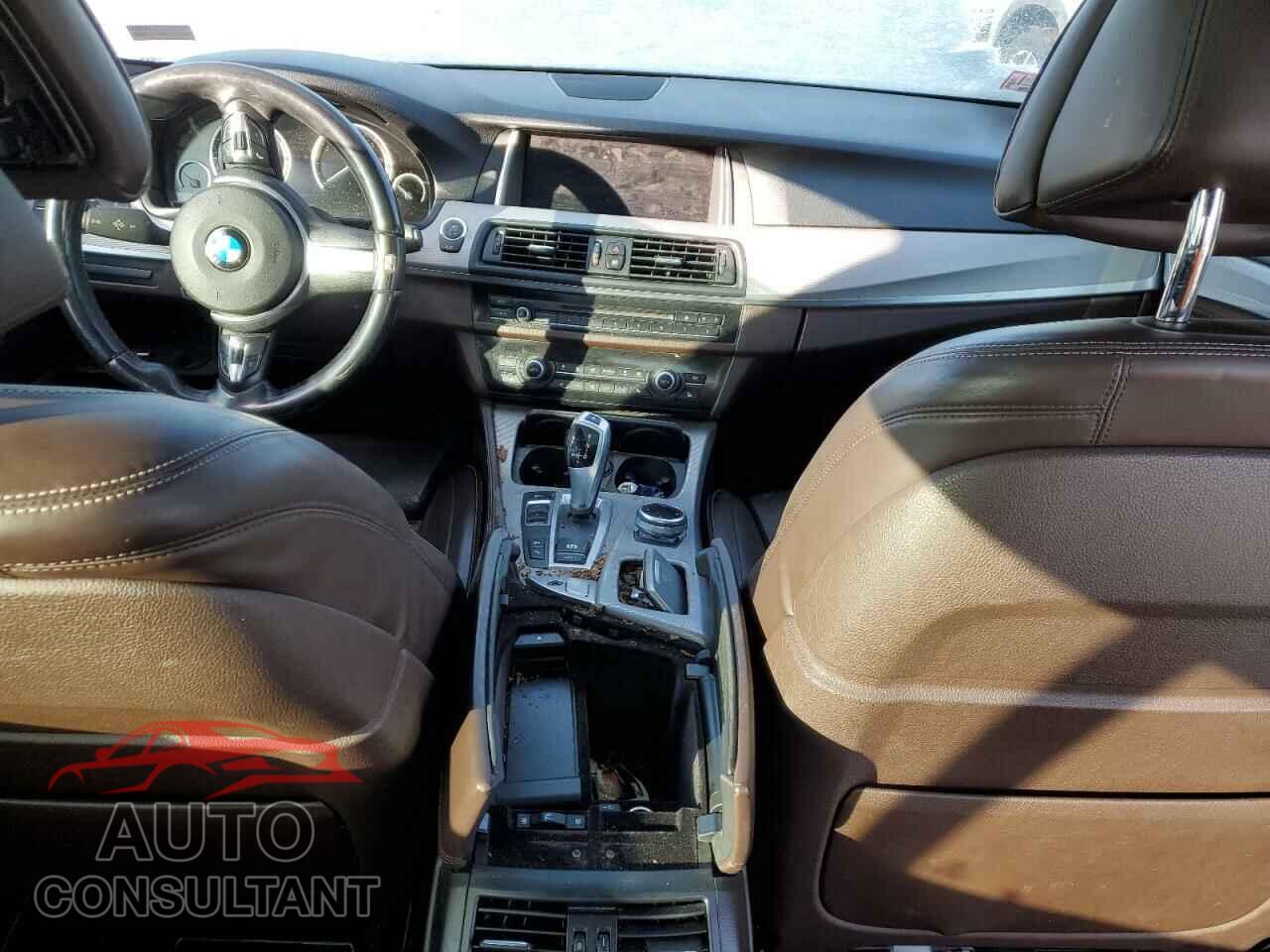 BMW 5 SERIES 2014 - WBA5B3C58ED537947