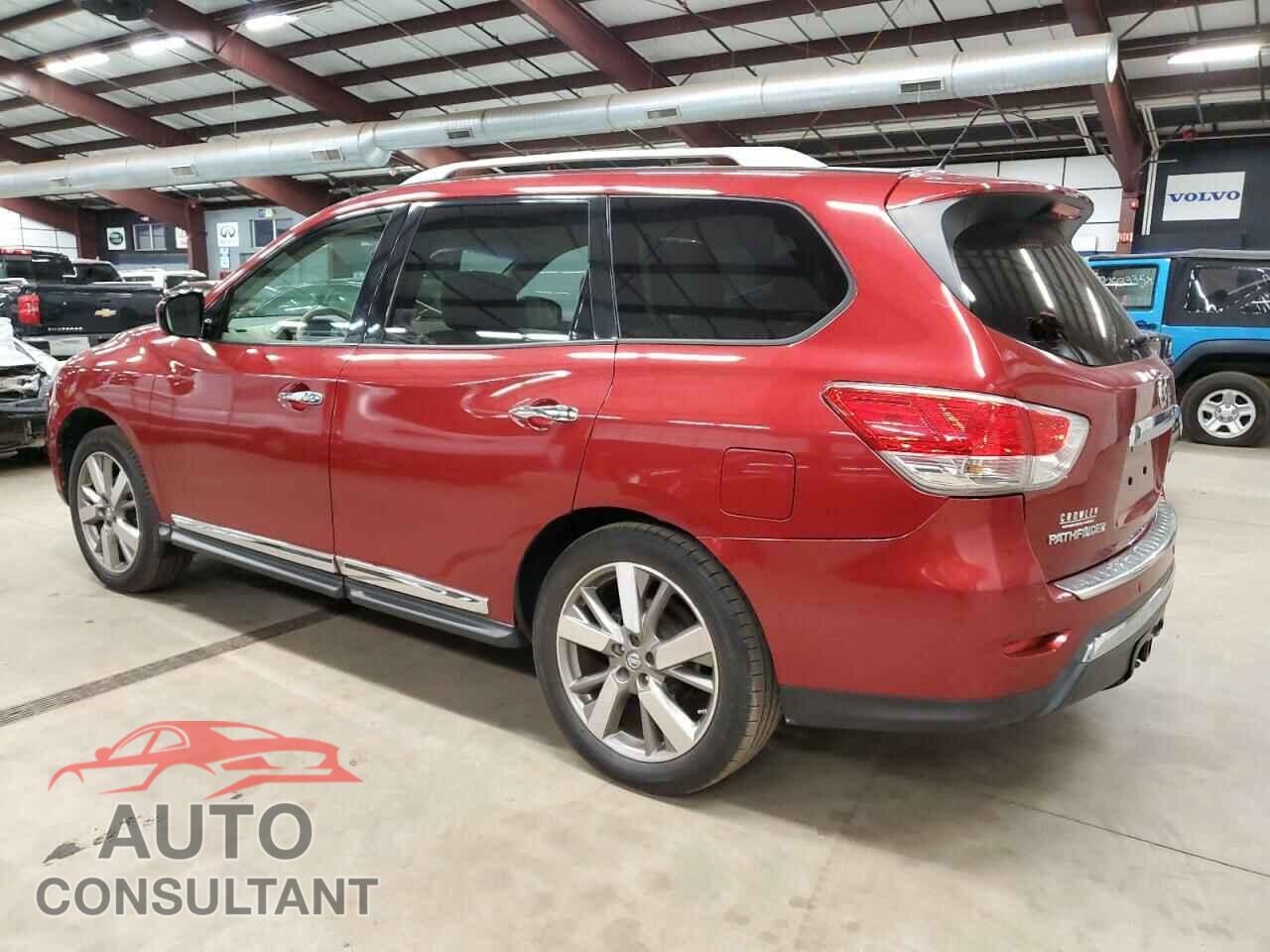 NISSAN PATHFINDER 2013 - 5N1AR2MM1DC607639
