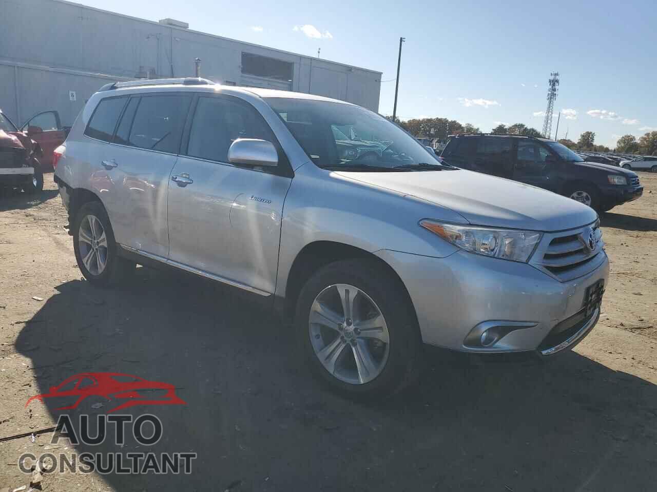 TOYOTA HIGHLANDER 2013 - 5TDYK3EH8DS112951