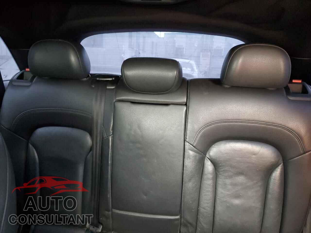 AUDI Q3 2018 - WA1BCCFS9JR008938