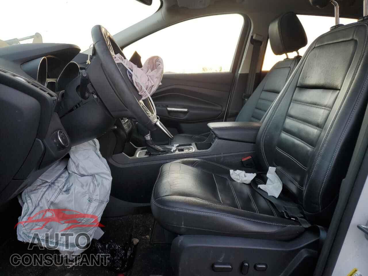 FORD ESCAPE 2017 - 1FMCU9JD3HUC71416