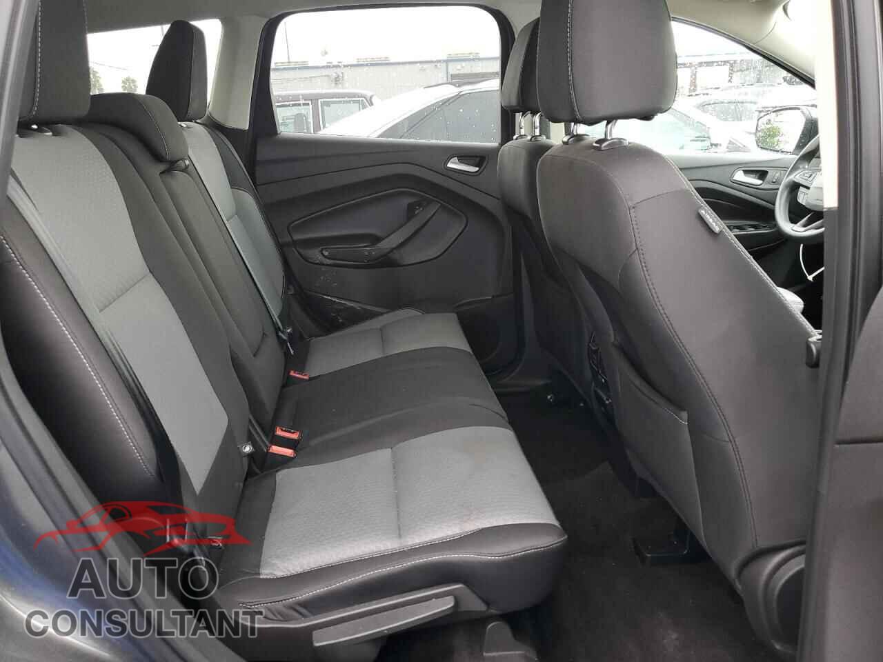 FORD ESCAPE 2017 - 1FMCU9GDXHUE61415
