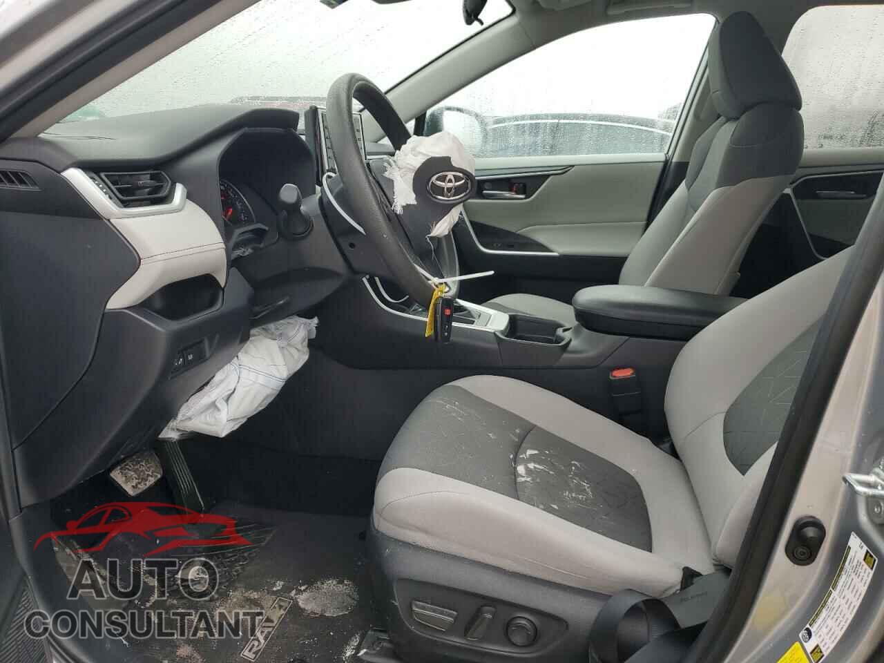 TOYOTA RAV4 2021 - 2T3W1RFVXMC147525